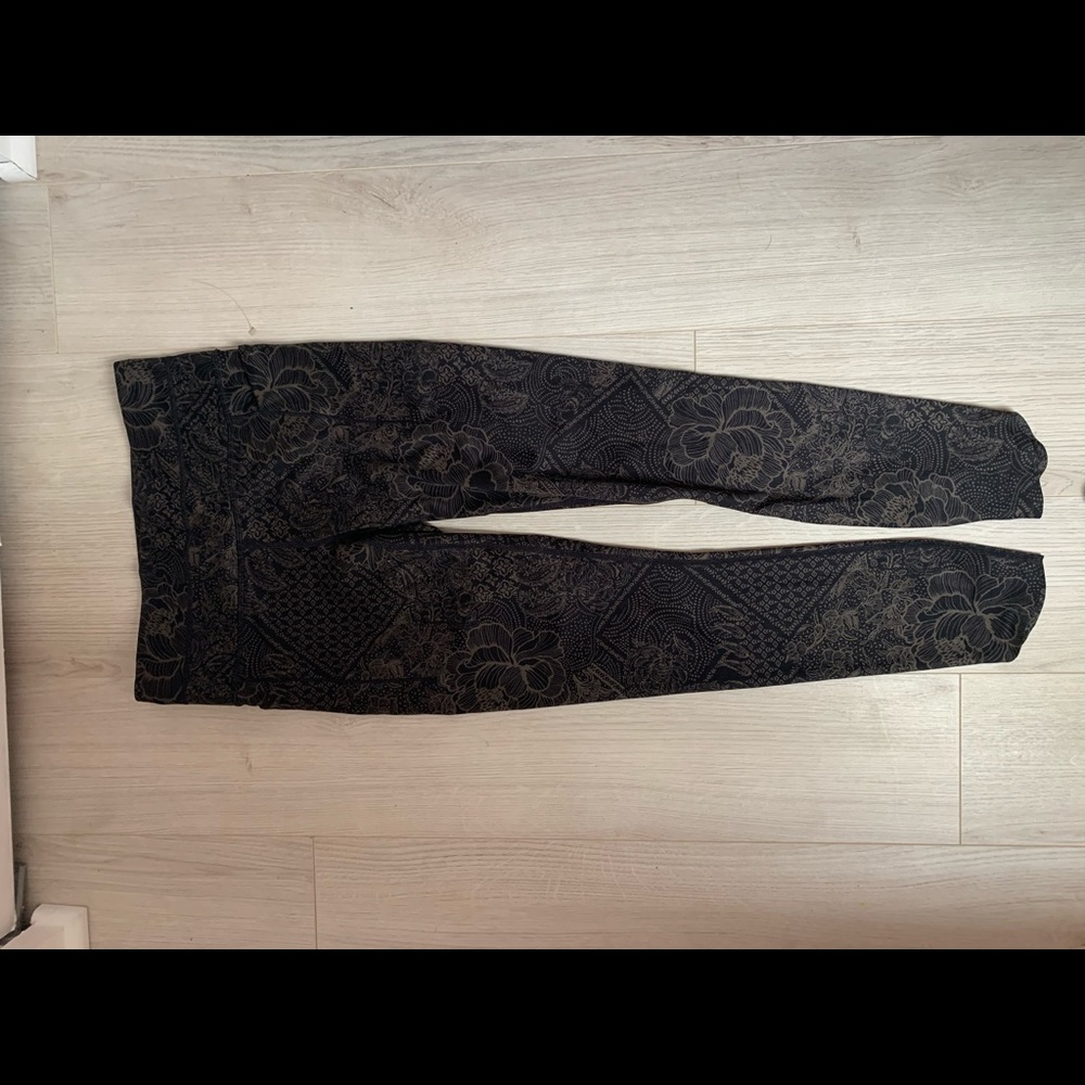Athleta leggings